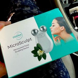 Derma Microsculpt Facial Device